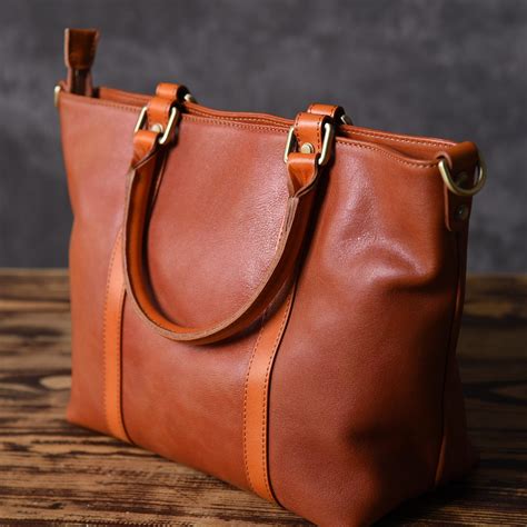 WOMEN'S LUXURY BROWN HANDBAGS 